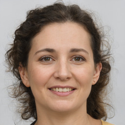 Sophie White